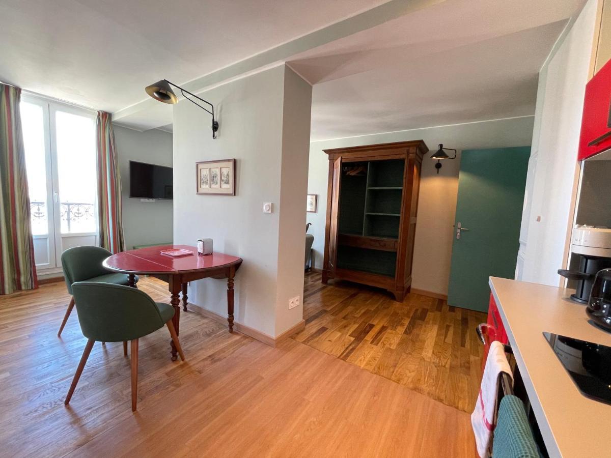 Appartement Mignon Calme Douillet Ascenseur Clim étage élevé Proche Parking Et Toutes Commodités Au Coeur Du Historique *